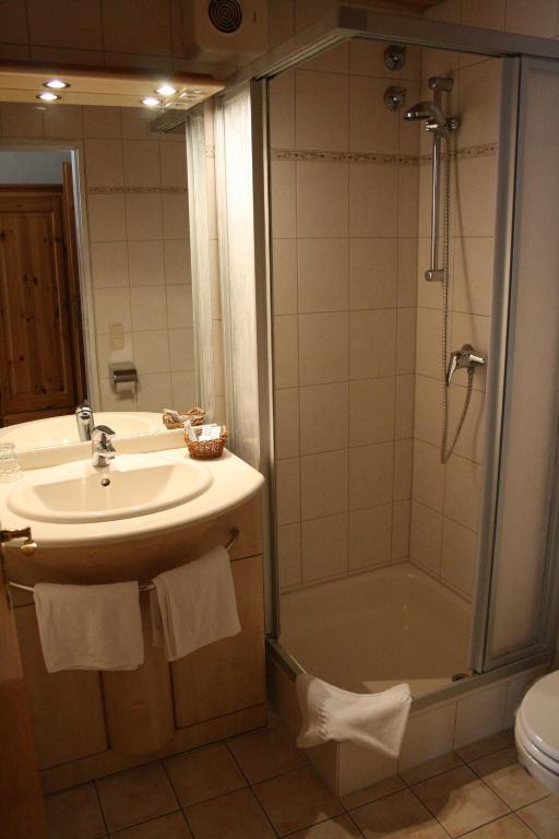 Landhotel Huberhof Швангау Стая снимка