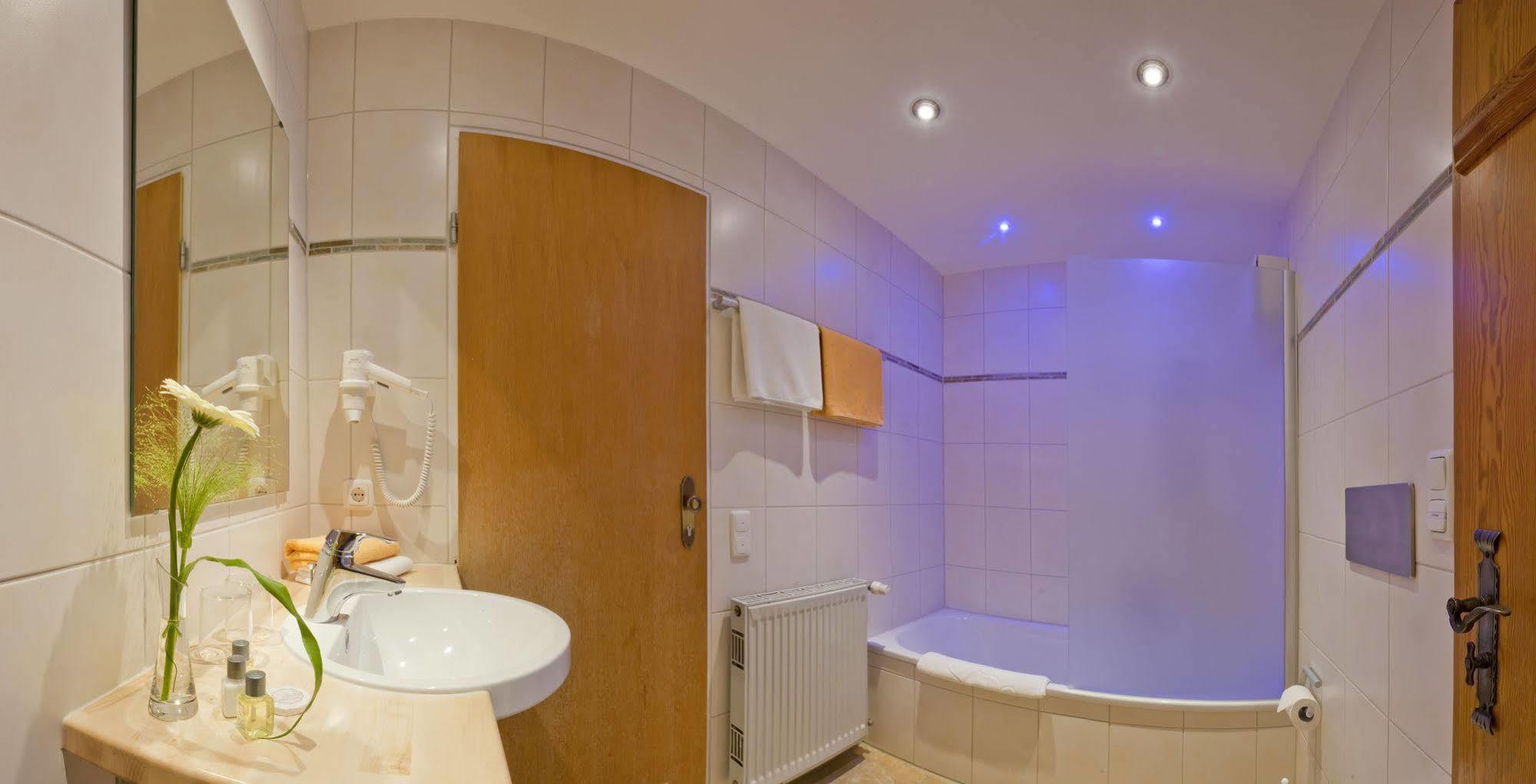 Landhotel Huberhof Швангау Екстериор снимка